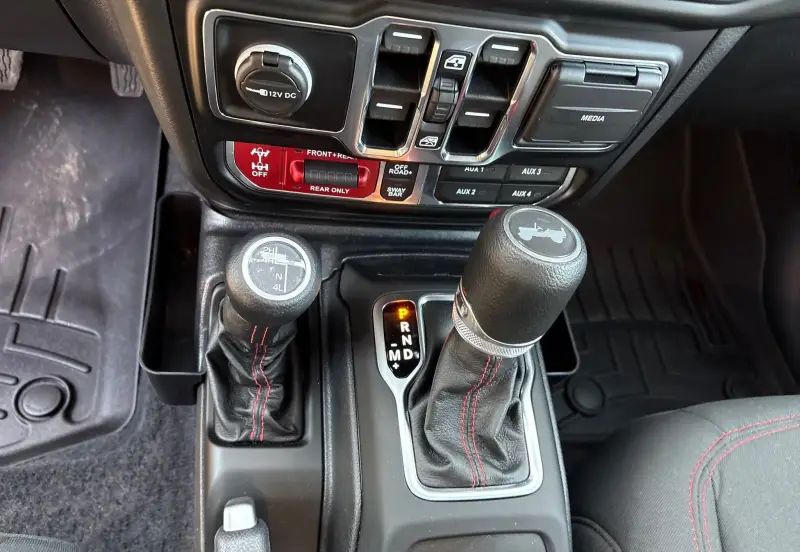 2021 Jeep Wrangler photo 43