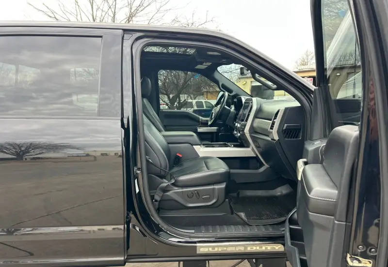 2022 Ford F250 Super Duty photo 32