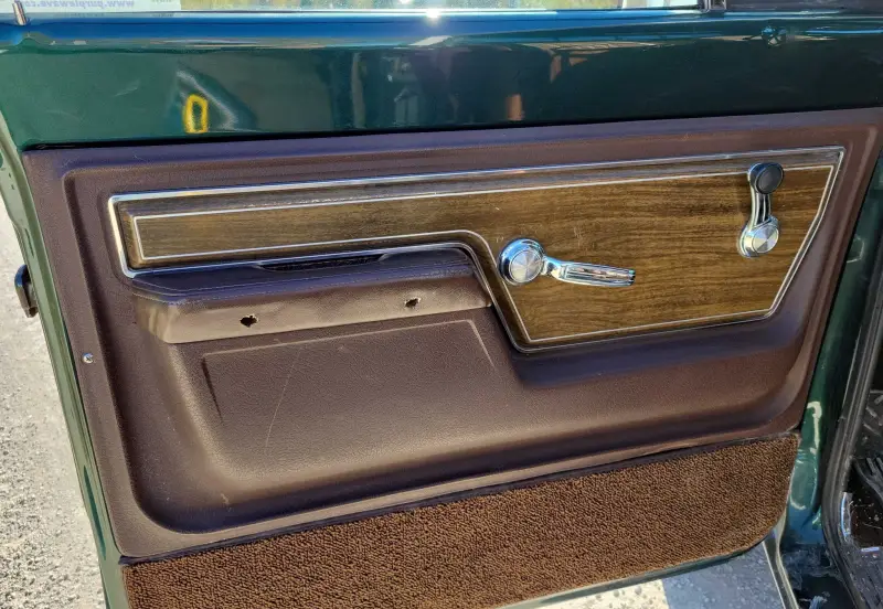 1972 Chevrolet C20 Super Custom Camper photo 22