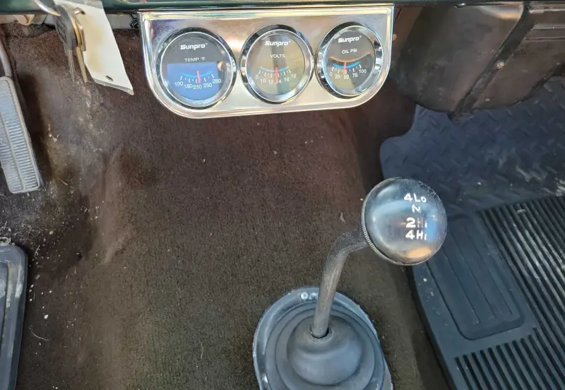 1972 Chevrolet C20 Super Custom Camper photo 33