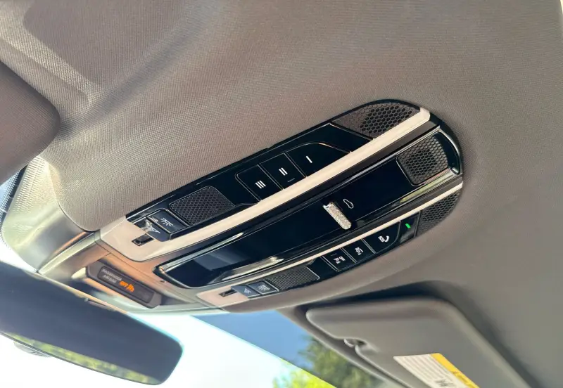 2021 Porsche Cayenne photo 31