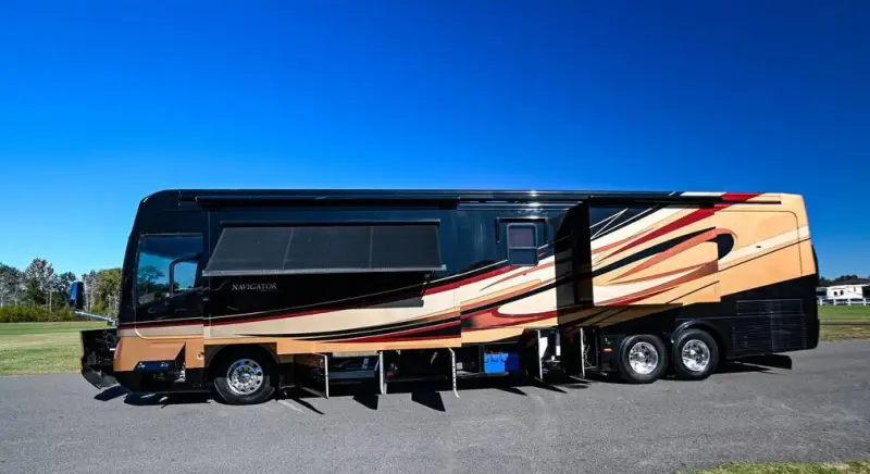 2008 Holiday Rambler Navigator 45 Bismarck IV photo 4