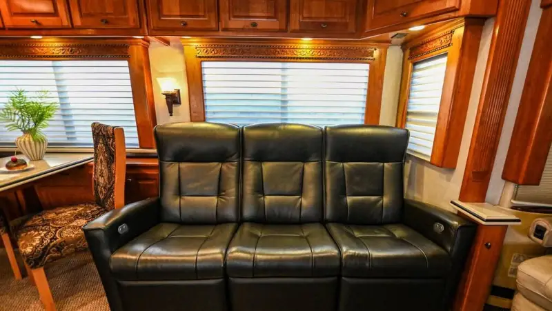 2008 Holiday Rambler Navigator 45 Bismarck IV photo 11