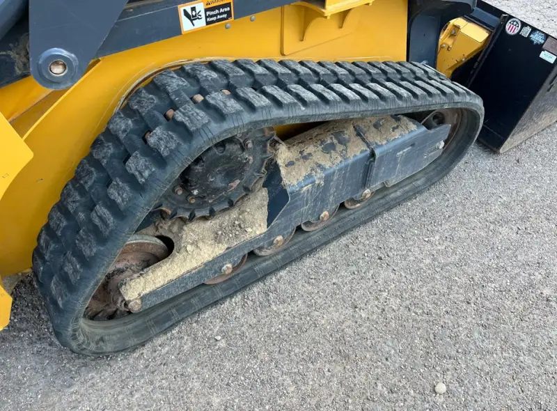 2022 John Deere 317G photo 24