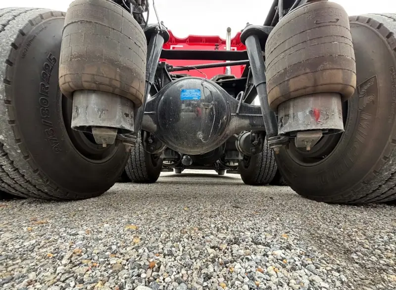 2023 Kenworth T680 photo 39