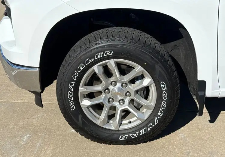 2023 Chevrolet Silverado 1500 photo 38