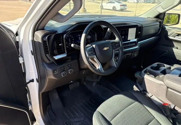 2023 Chevrolet Silverado 1500 photo 17