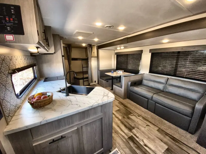 2022 Dutchmen Coleman Lantern 263BH photo 13