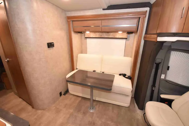 2014 Winnebago View 24V photo 18