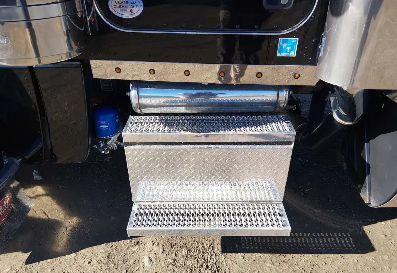 2022 Peterbilt 389 photo 7