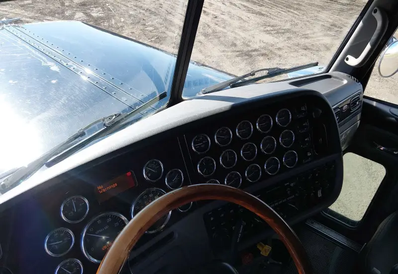 2022 Peterbilt 389 photo 54