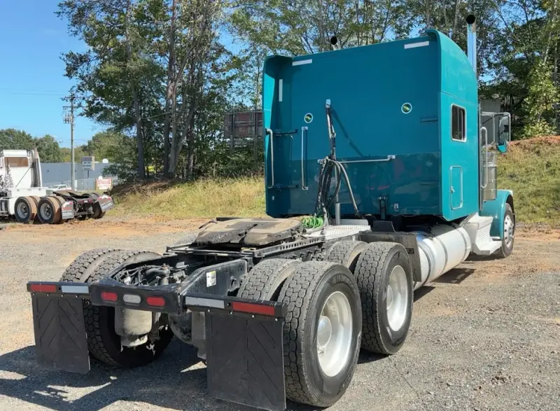 2019 Peterbilt 389 Cummins photo 4